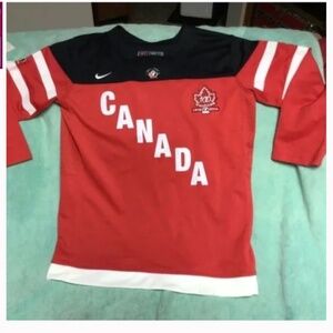 Team Canada youth jersey